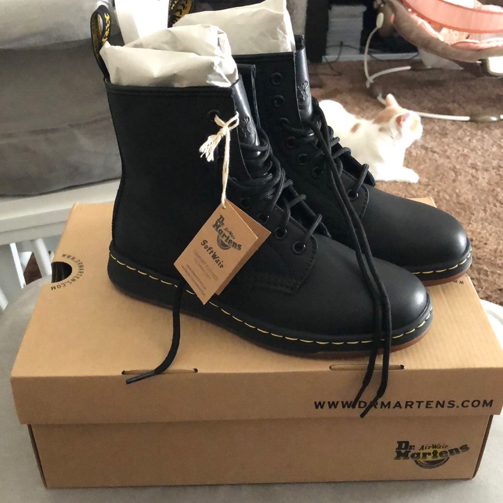 NWT Dr. Martens